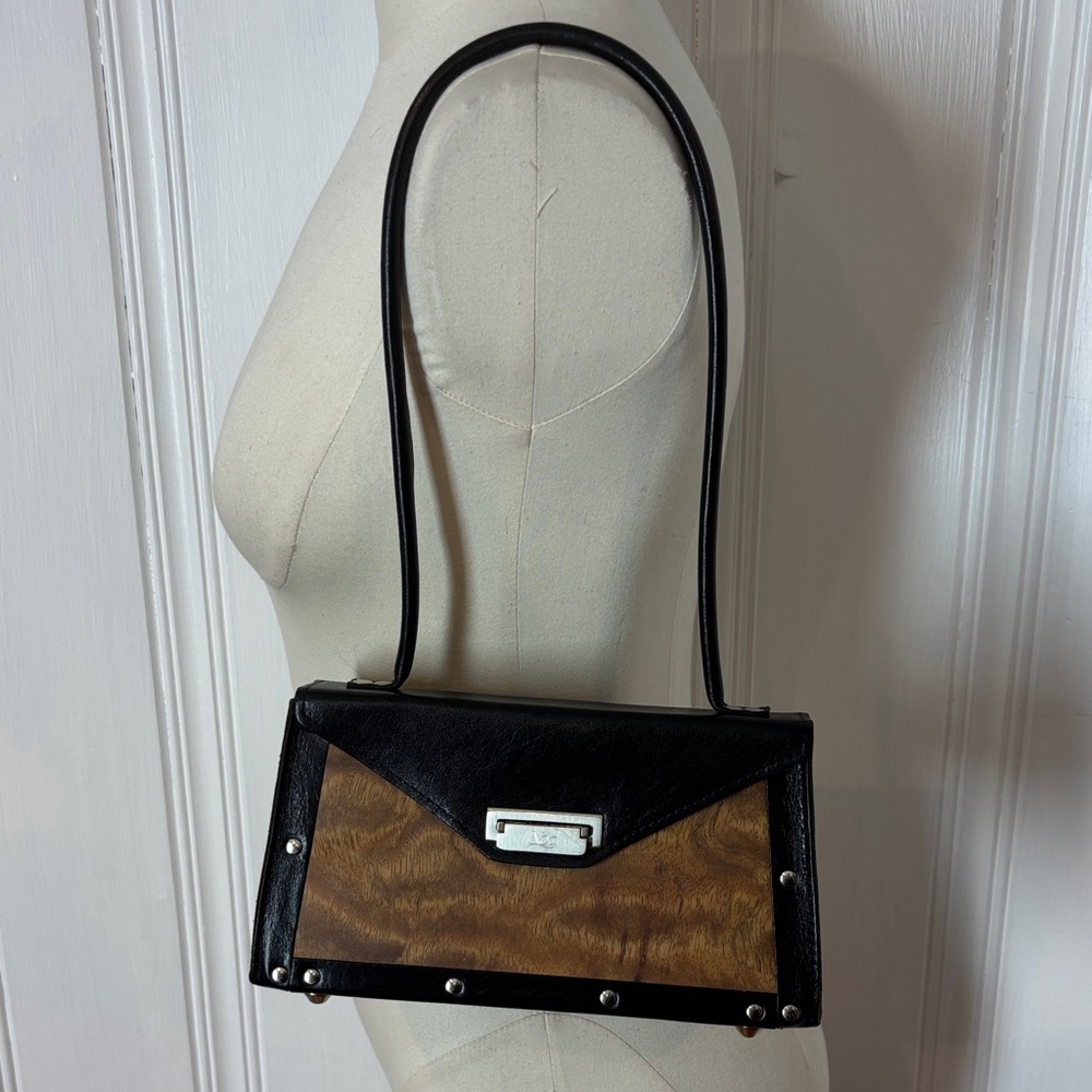 👜 NOC – Leather & wood shoulder bag (studded, feet, rare)